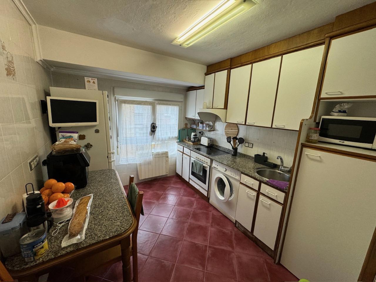 For sale of flat in Gijón