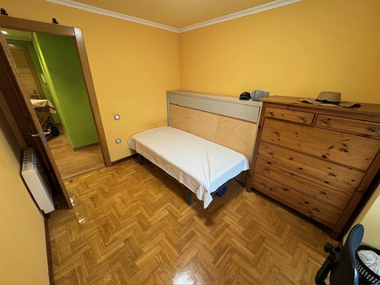 For sale of flat in Gijón