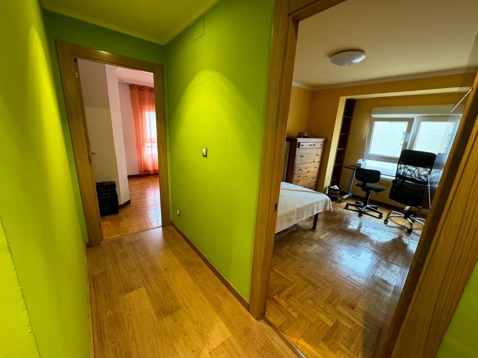 For sale of flat in Gijón