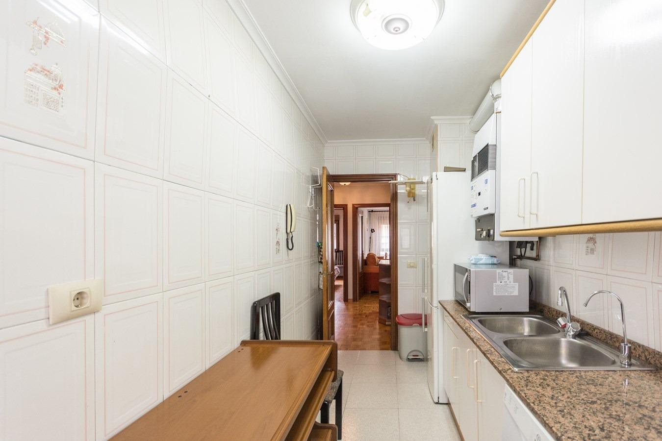 For sale of flat in Gijón