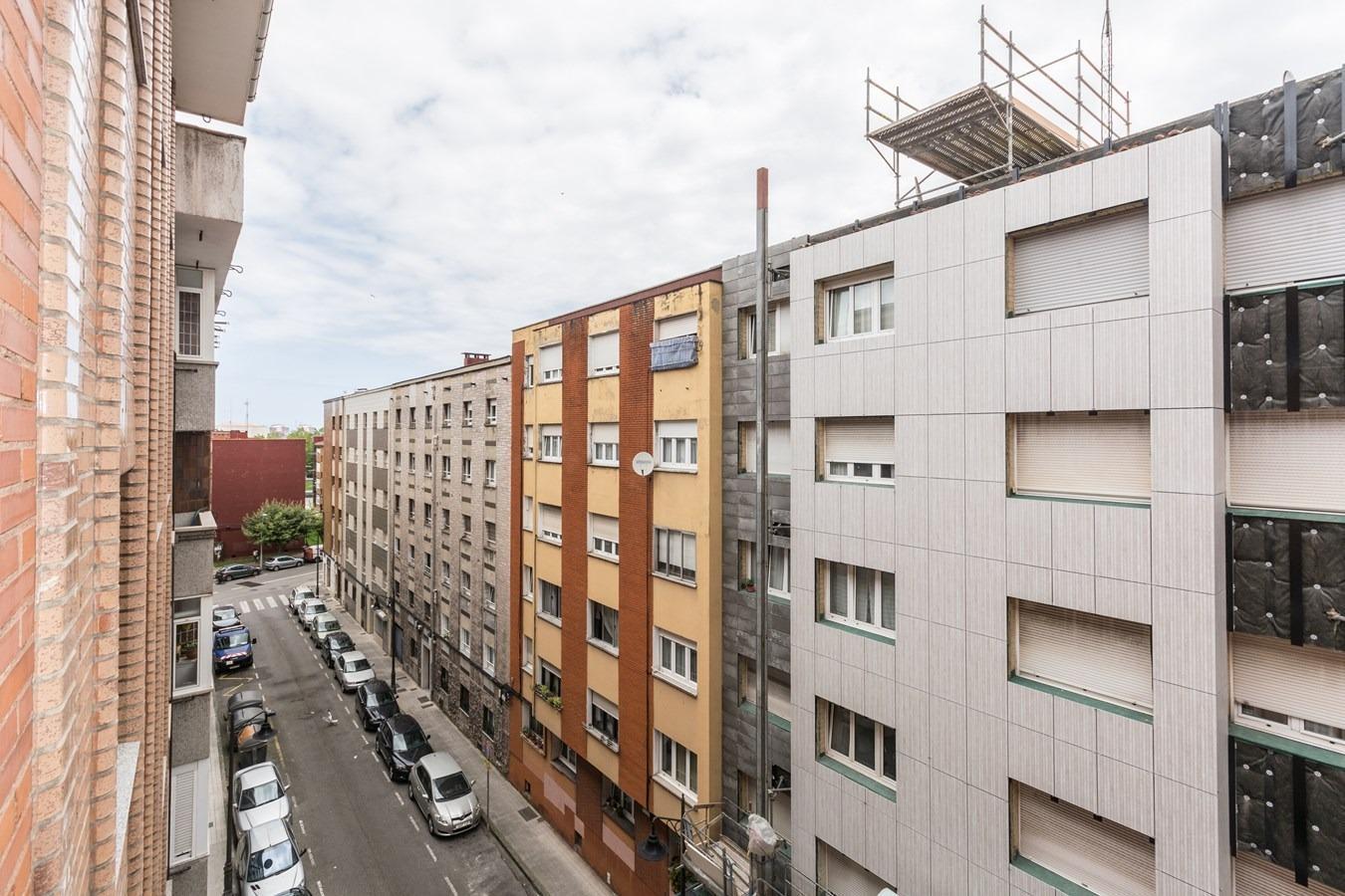 For sale of flat in Gijón