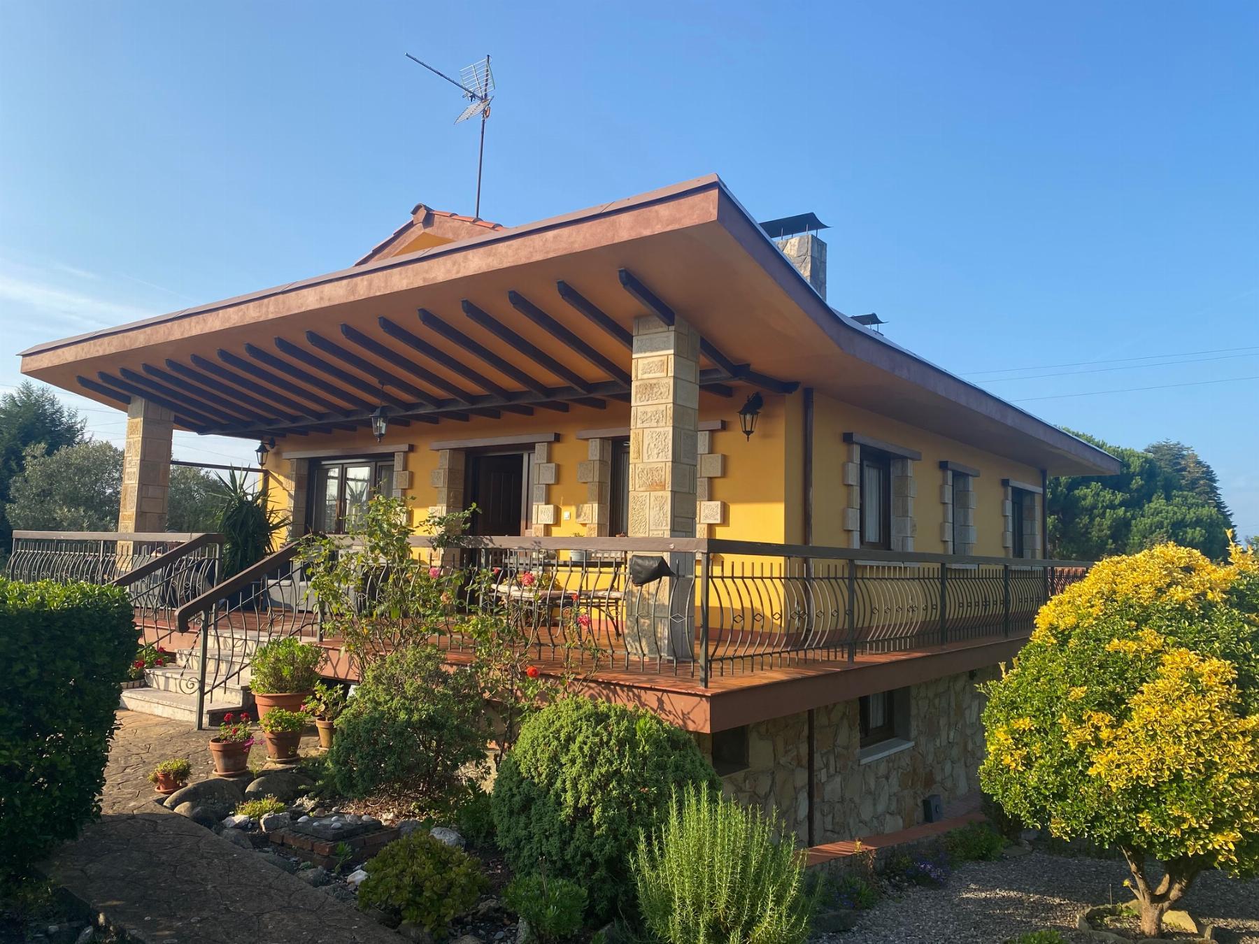 For sale of chalet in Villaviciosa