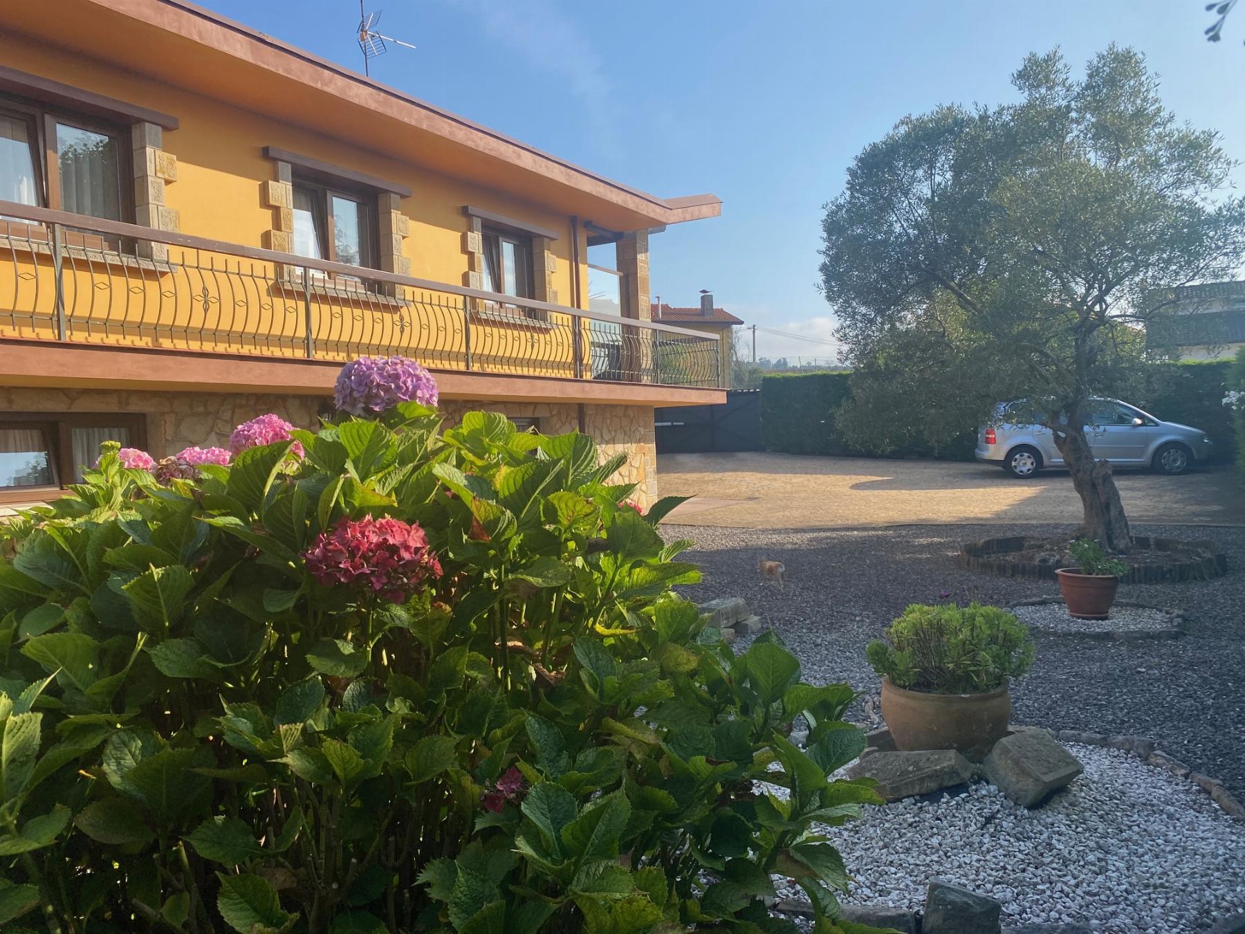 For sale of chalet in Villaviciosa