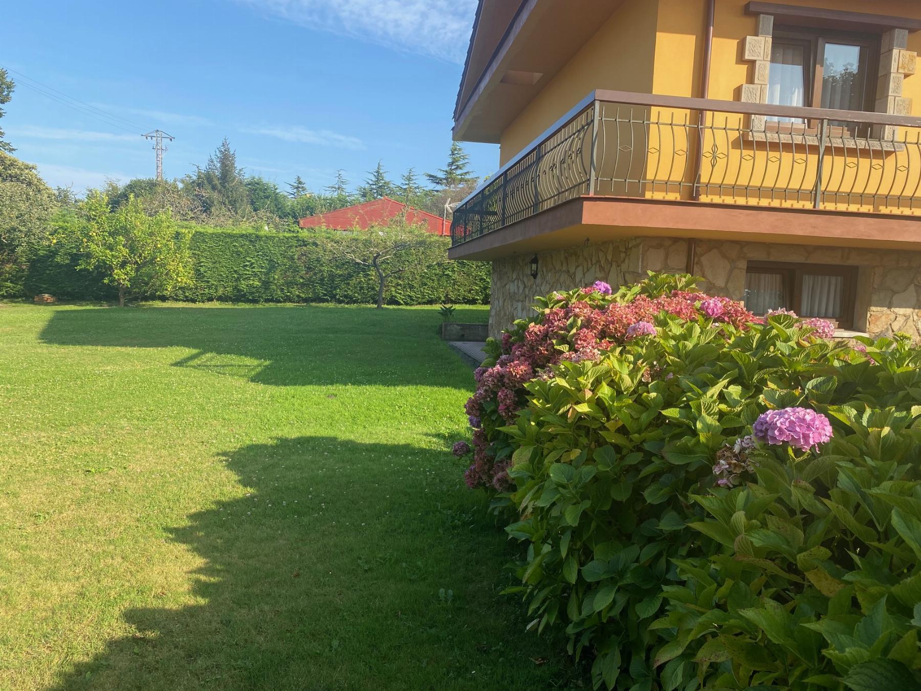 For sale of chalet in Villaviciosa