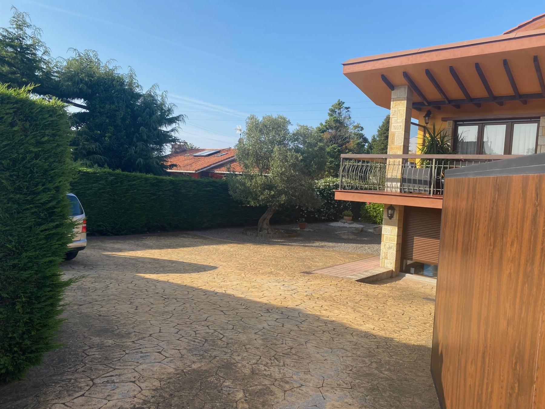 For sale of chalet in Villaviciosa