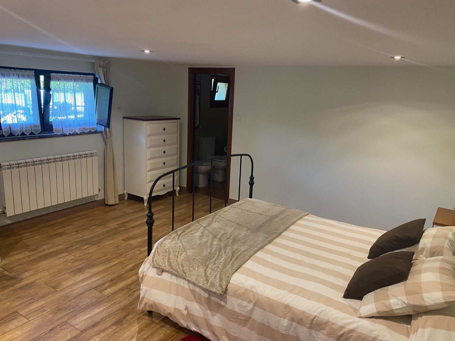 For sale of chalet in Villaviciosa