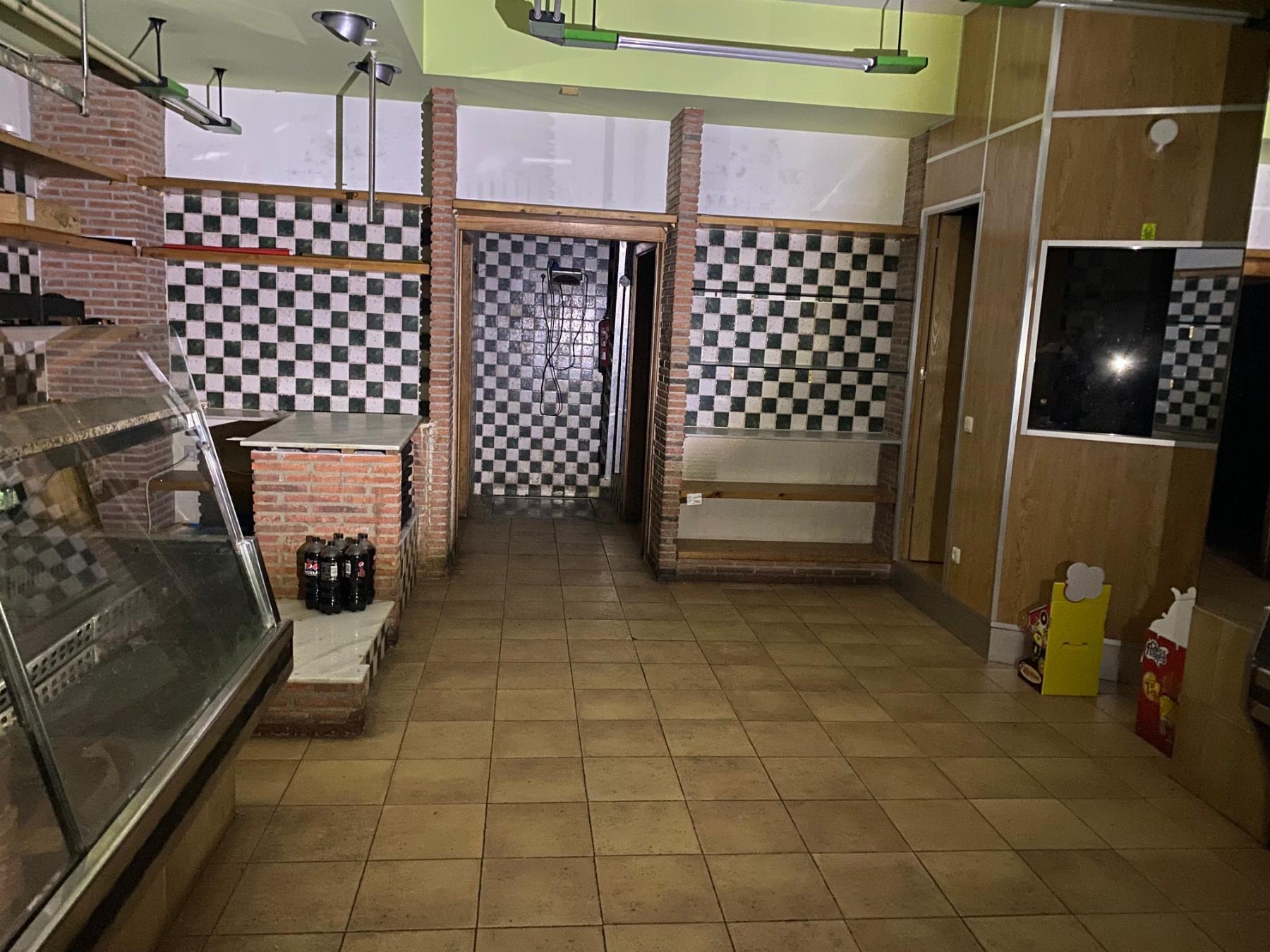 For rent of commercial in Gijón
