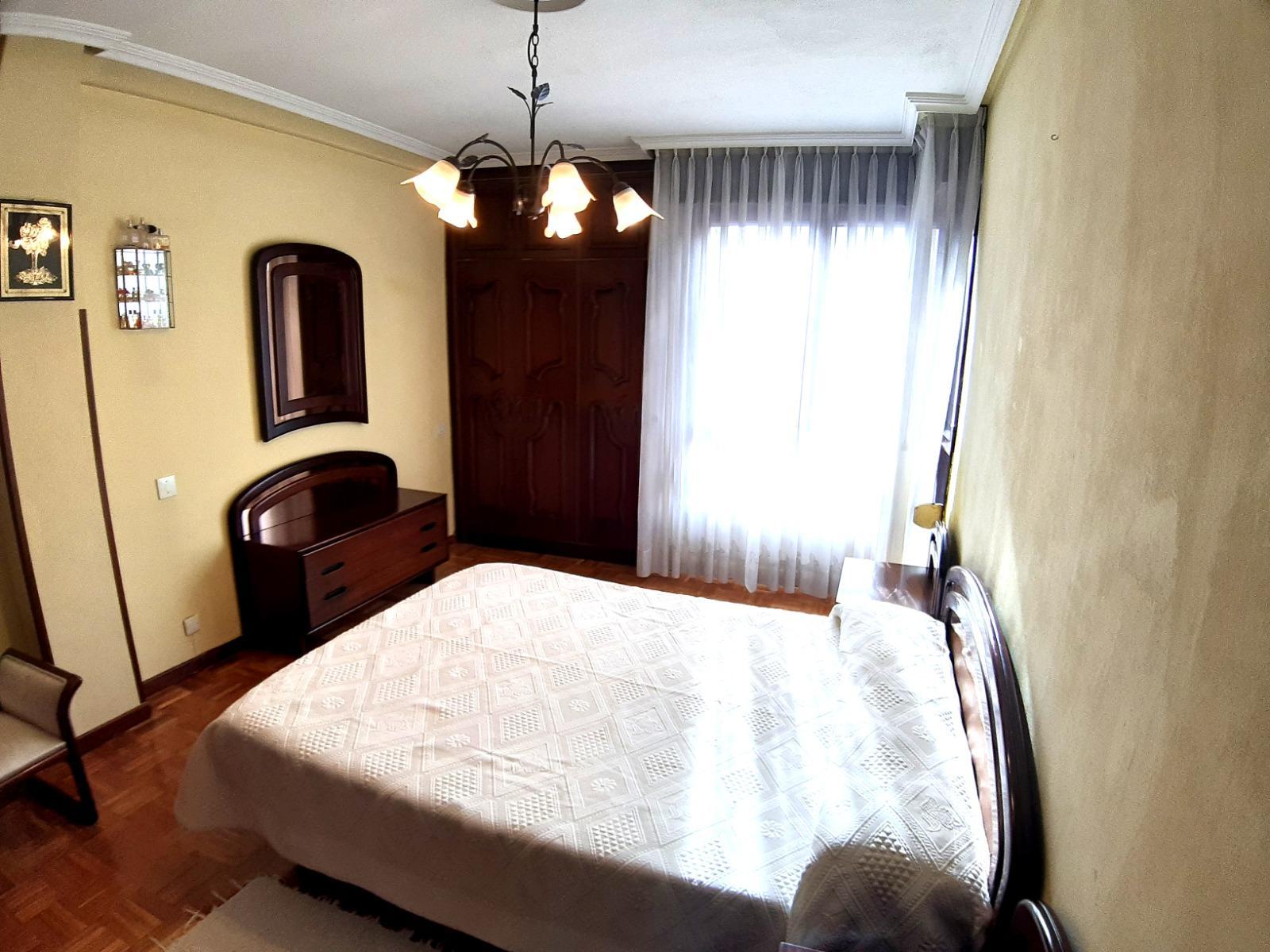 For sale of flat in Gijón