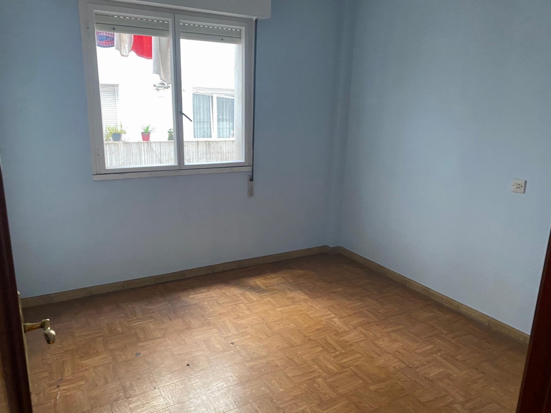 For sale of flat in Gijón