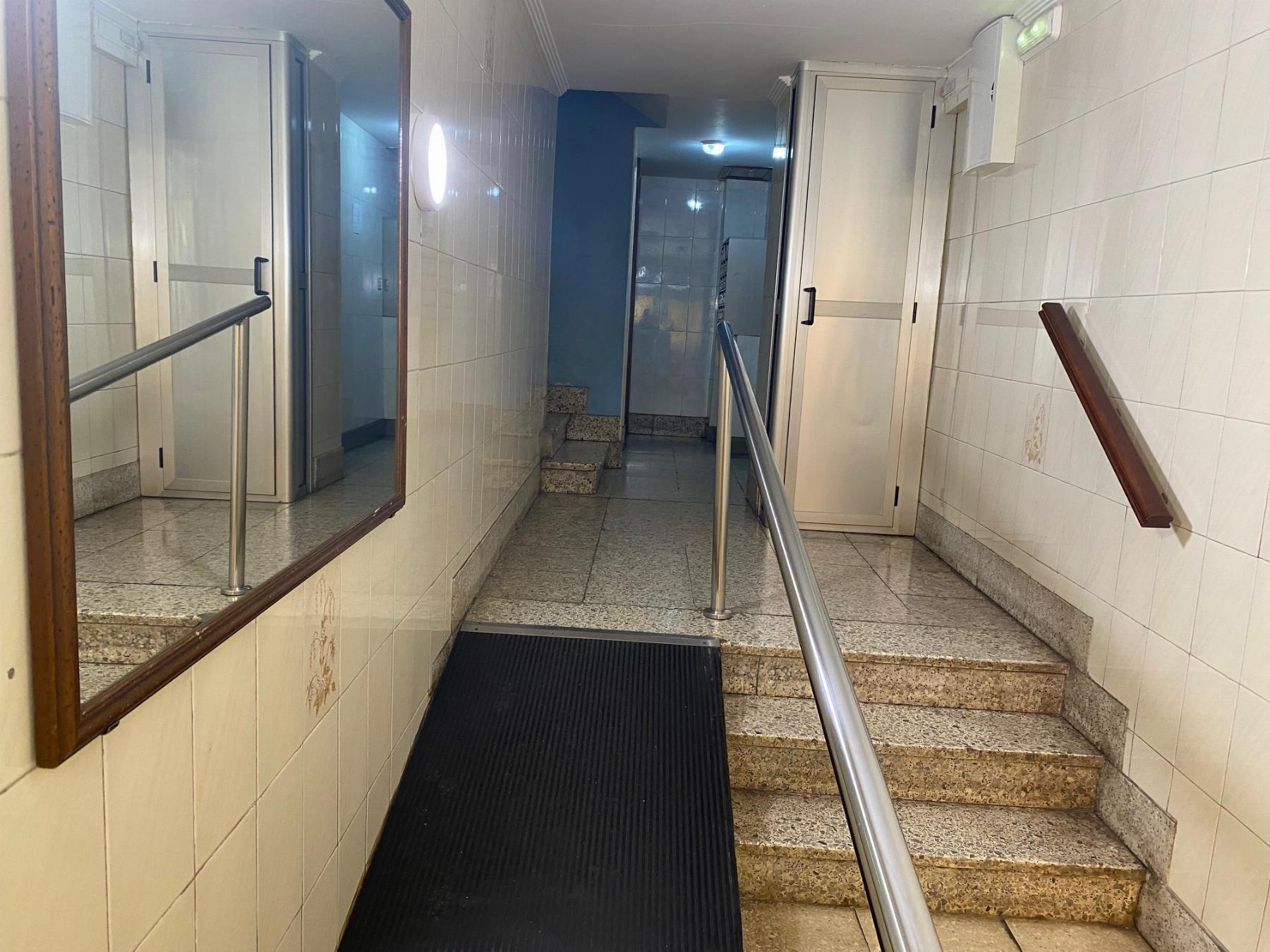 For sale of flat in Gijón