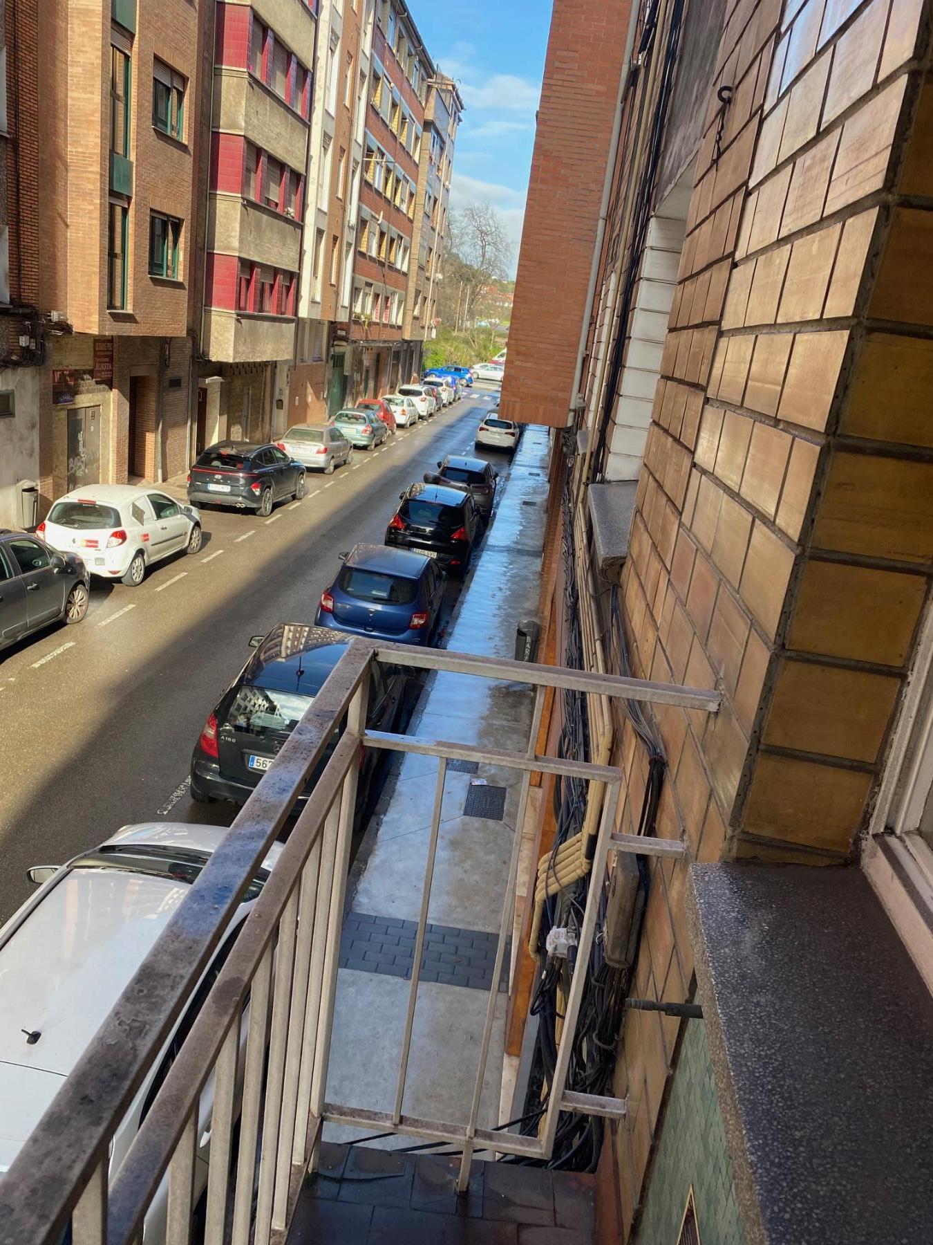 For sale of flat in Gijón