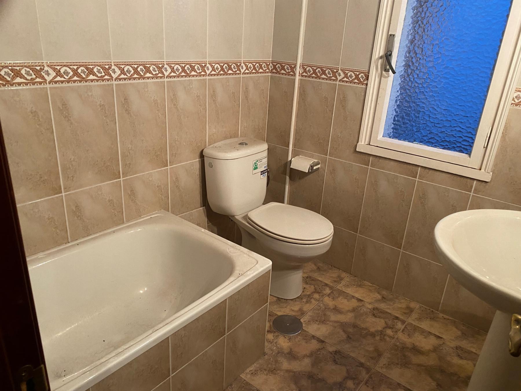 For sale of flat in Gijón