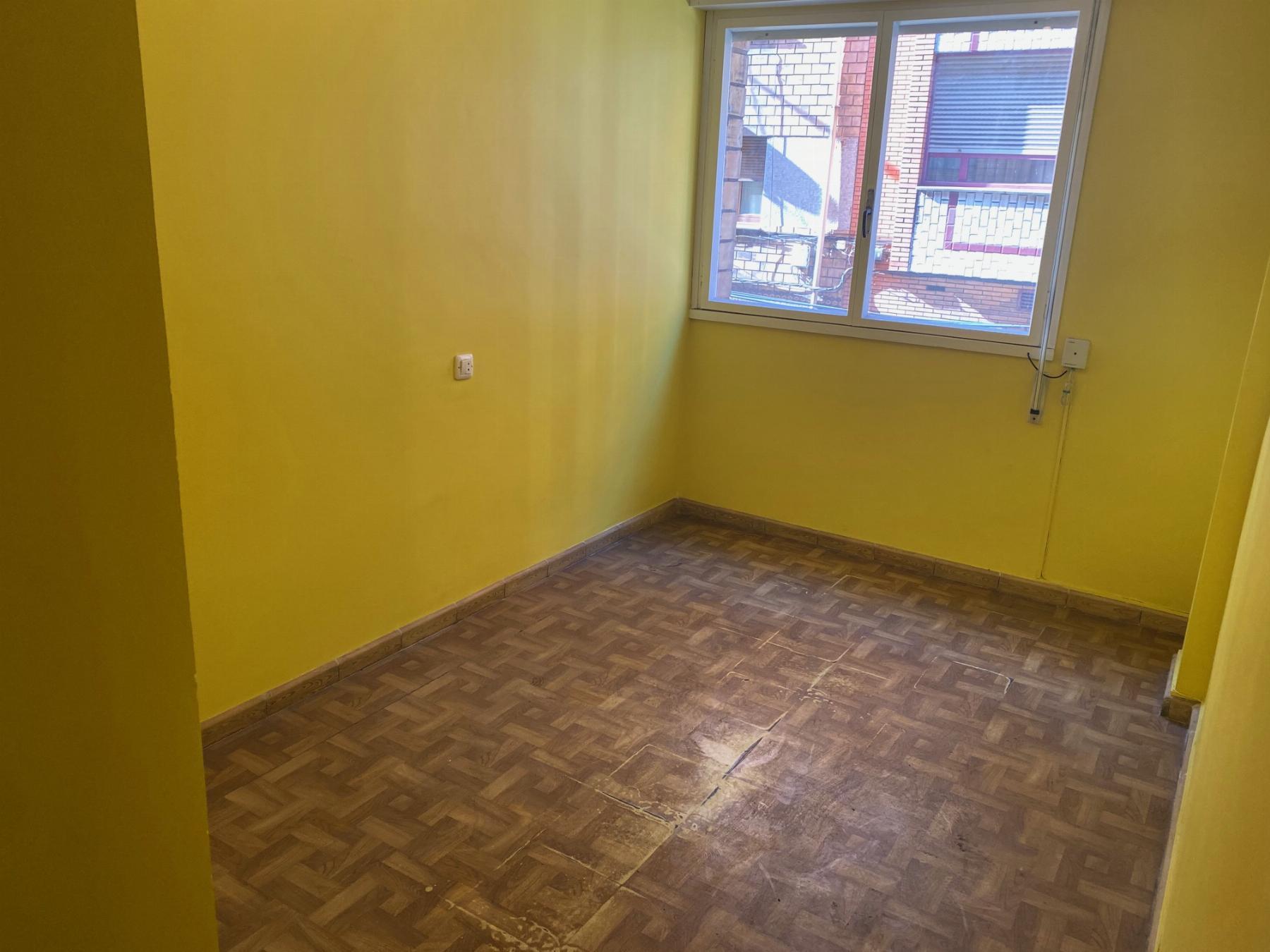 For sale of flat in Gijón