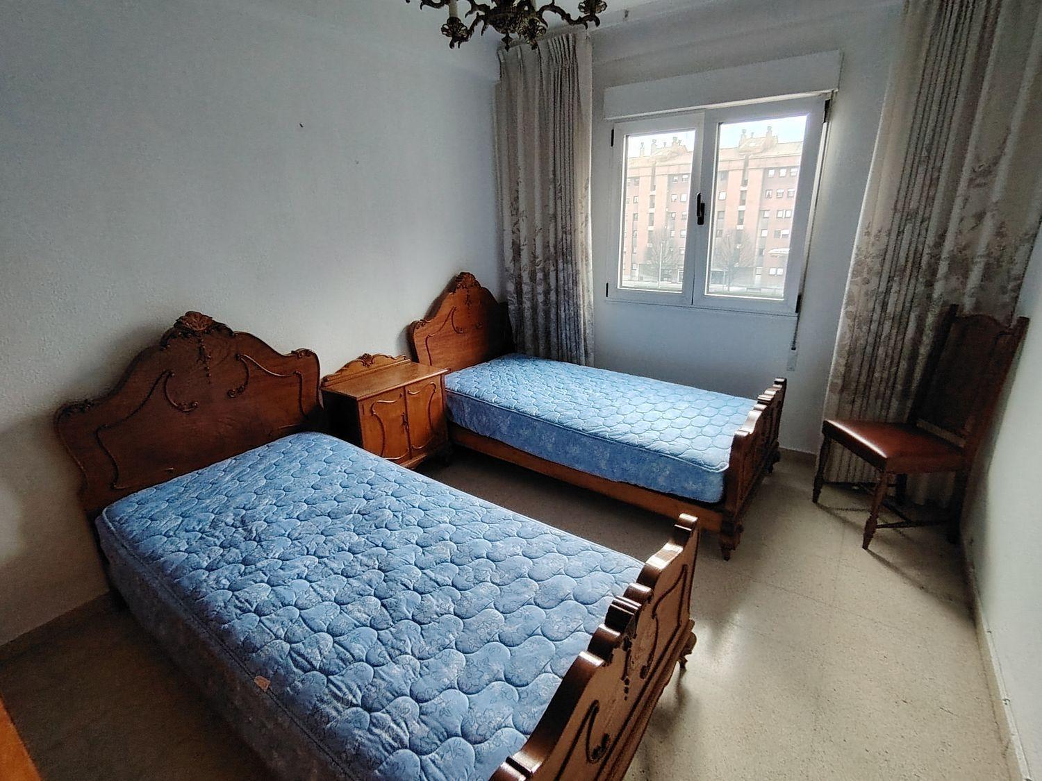 For sale of flat in Gijón