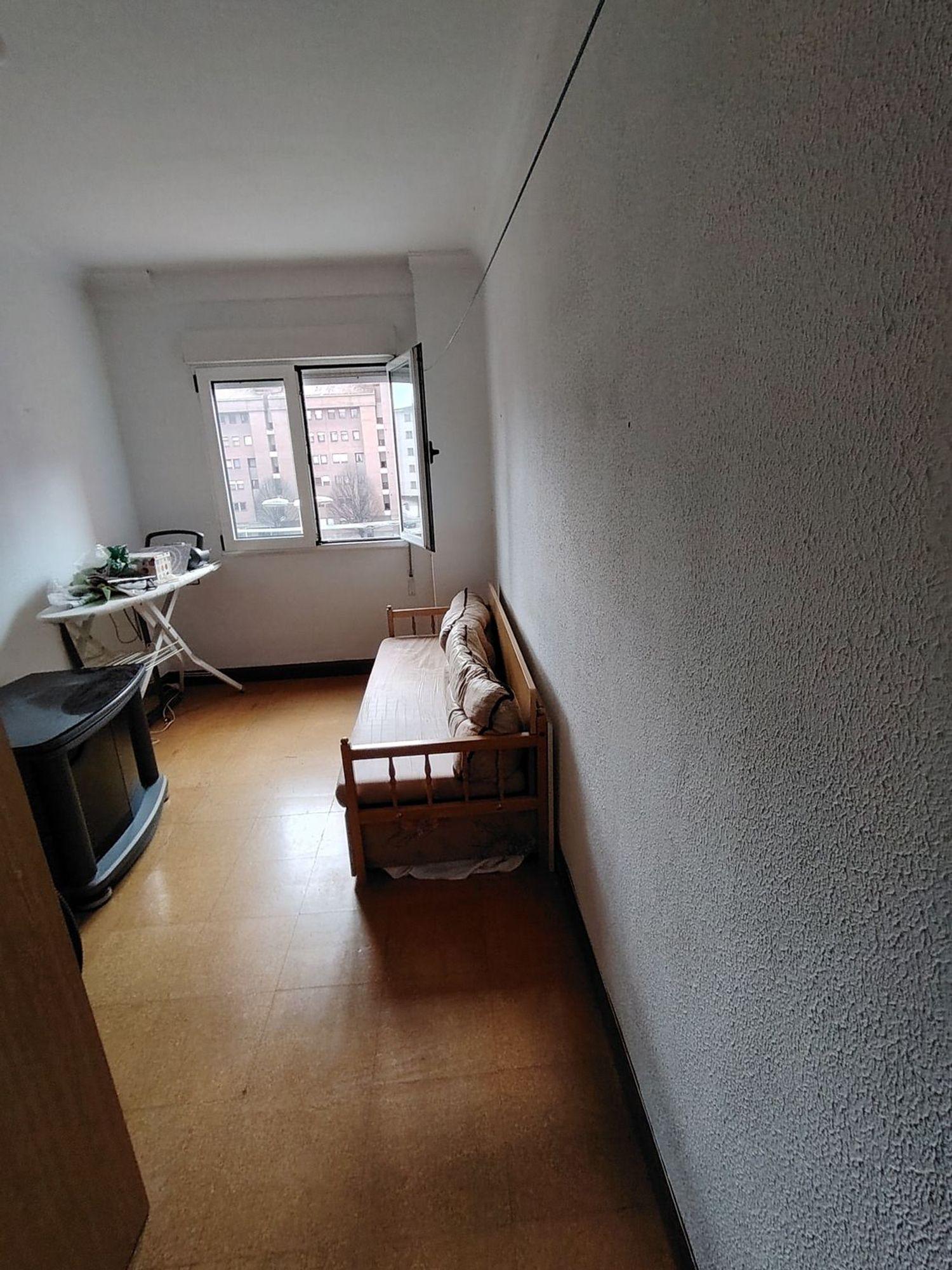 For sale of flat in Gijón
