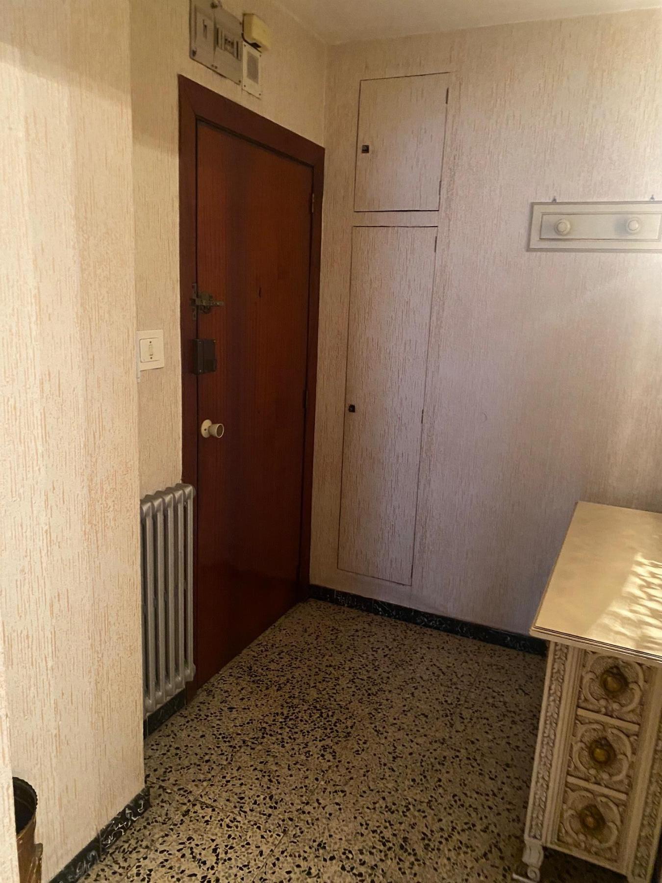 For sale of flat in Gijón