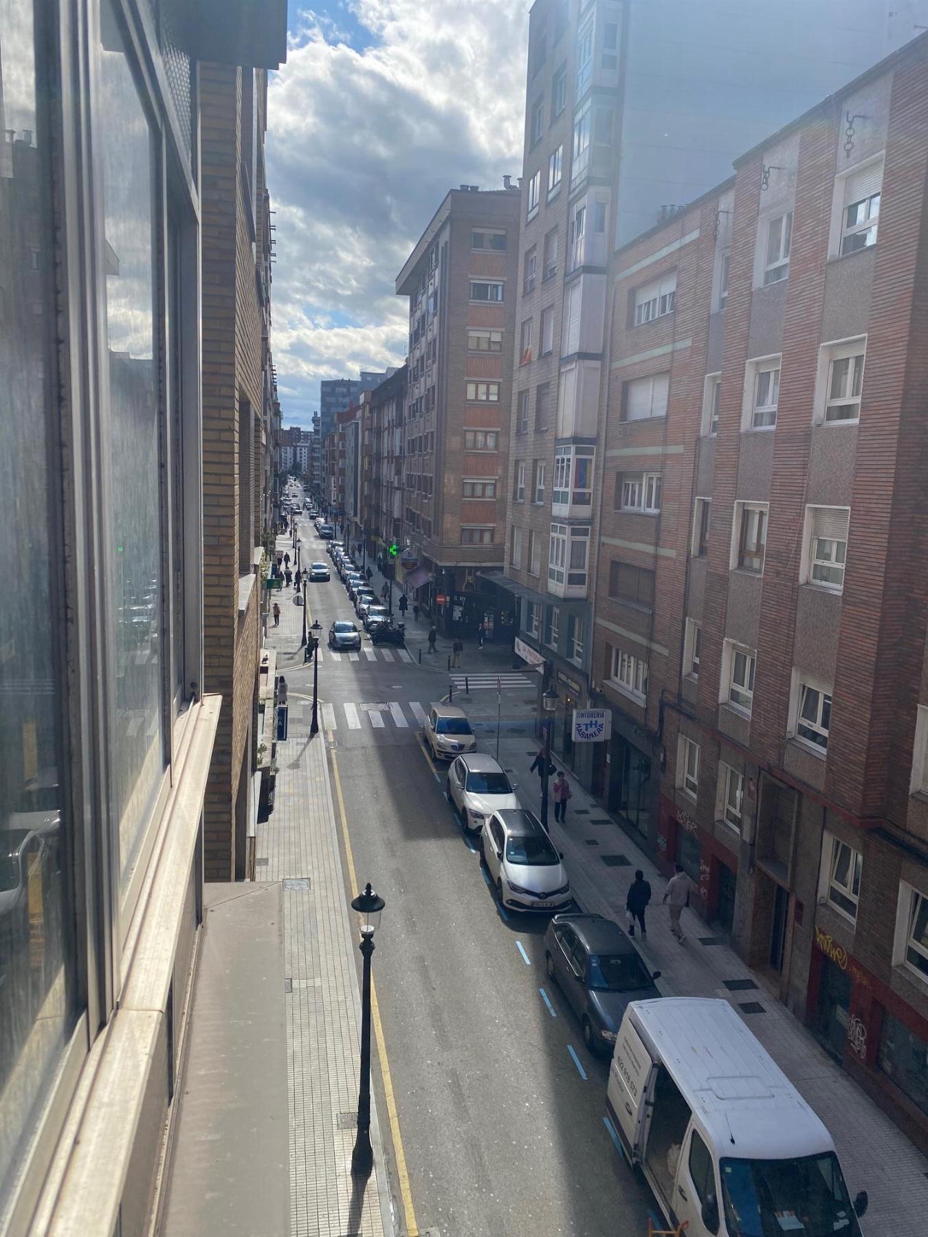 For sale of flat in Gijón