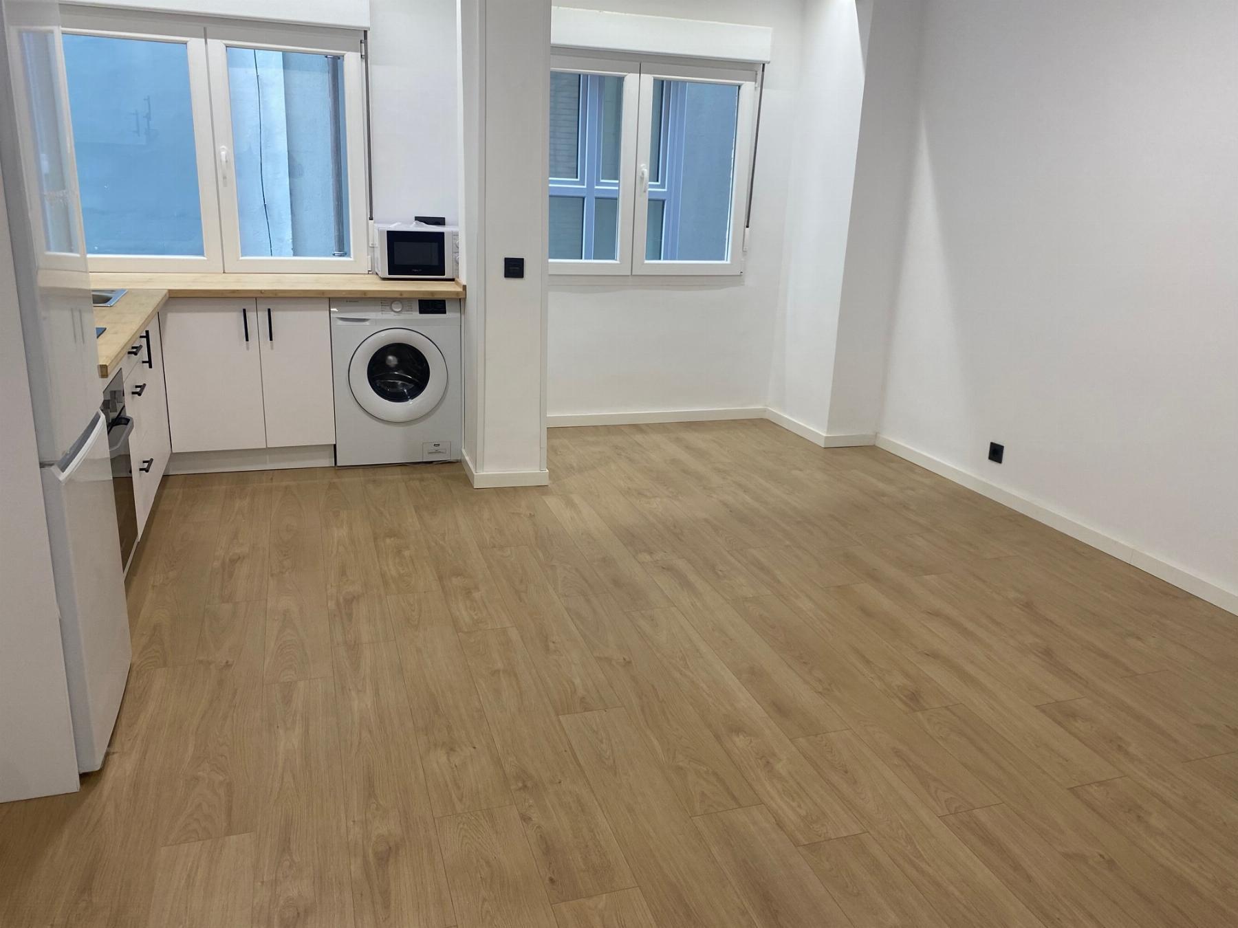 For sale of flat in Gijón