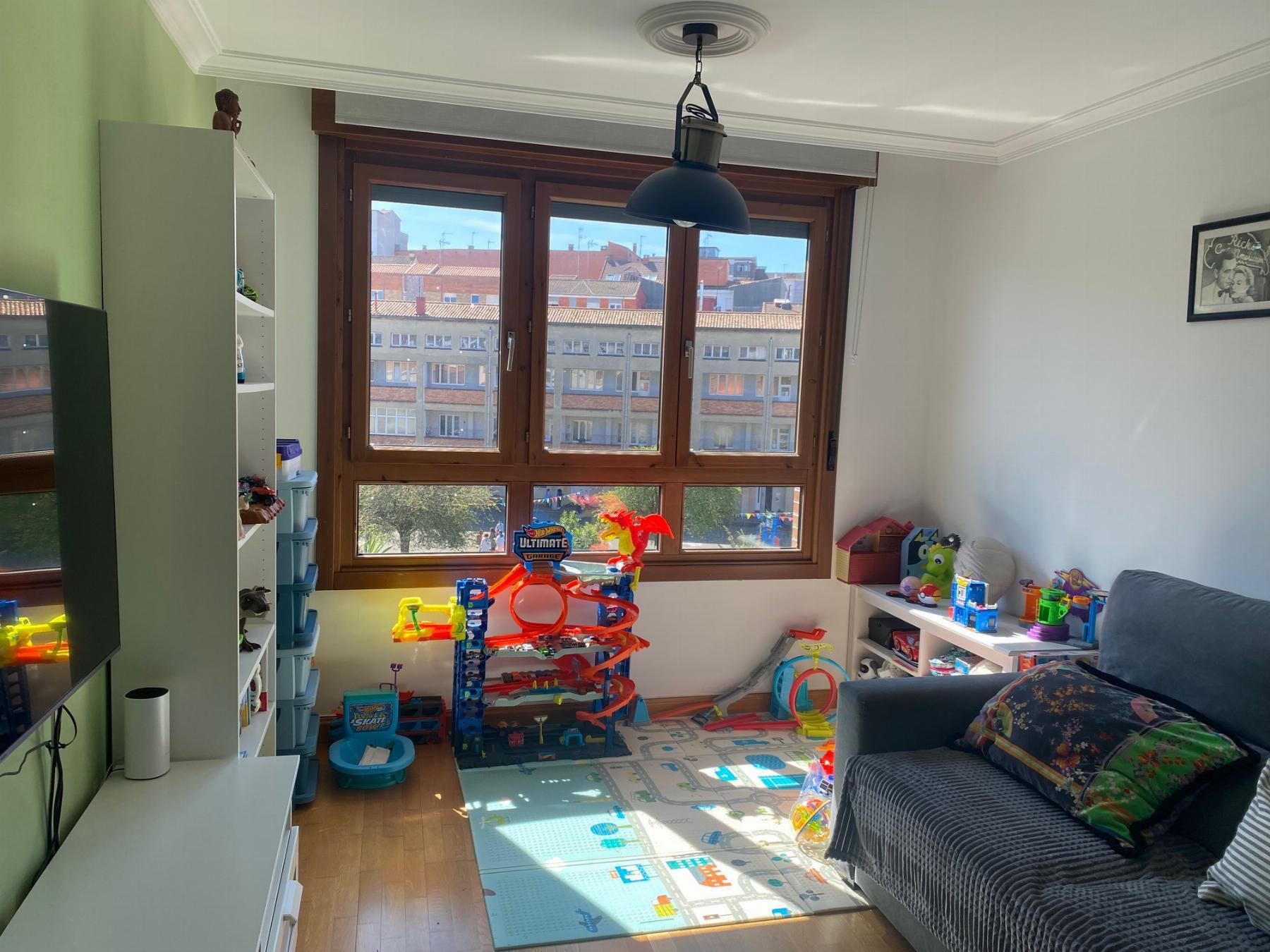 For sale of flat in Gijón