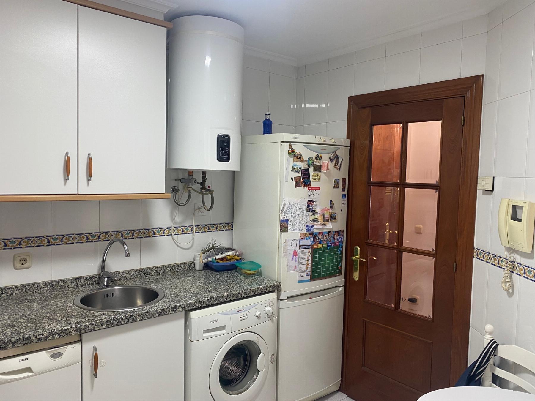 For sale of flat in Gijón