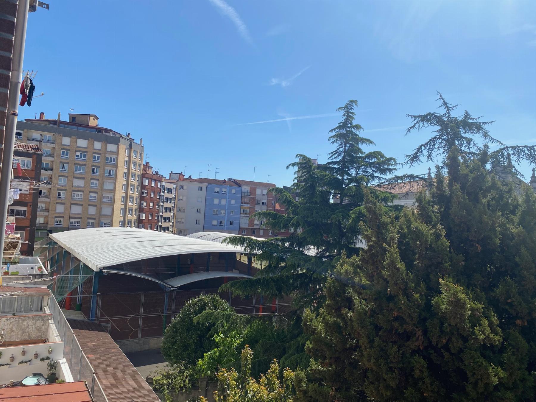 For sale of flat in Gijón