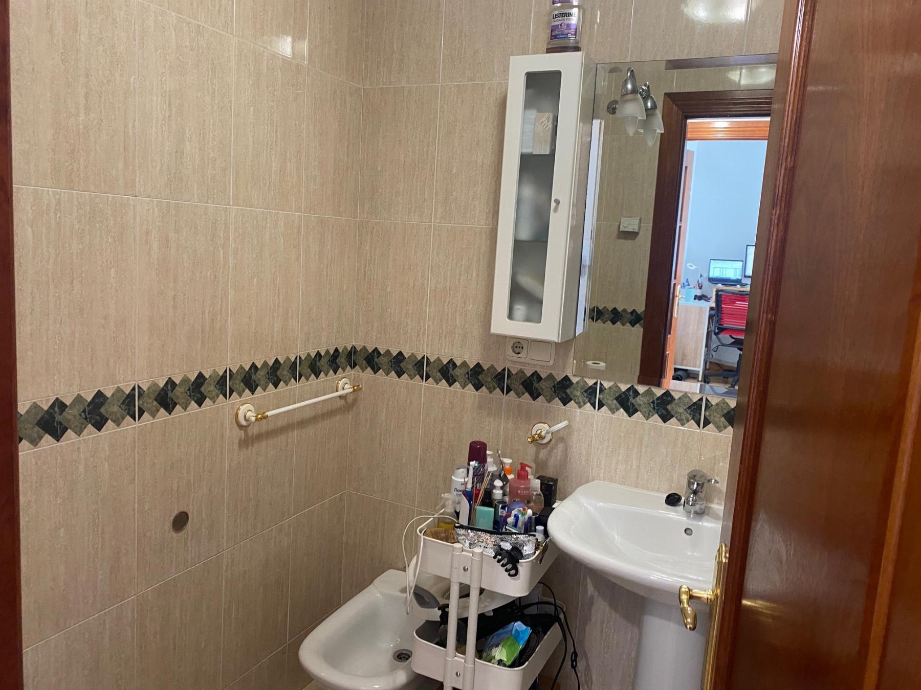 For sale of flat in Gijón