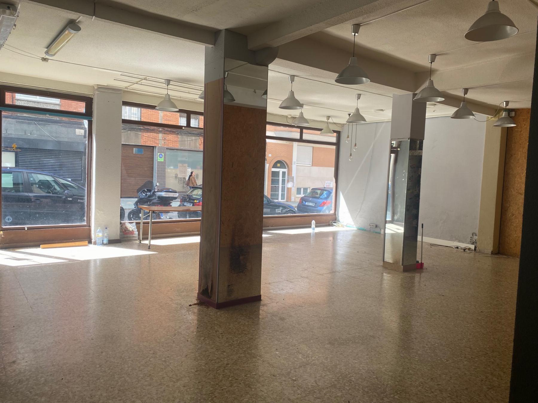 For rent of commercial in Gijón