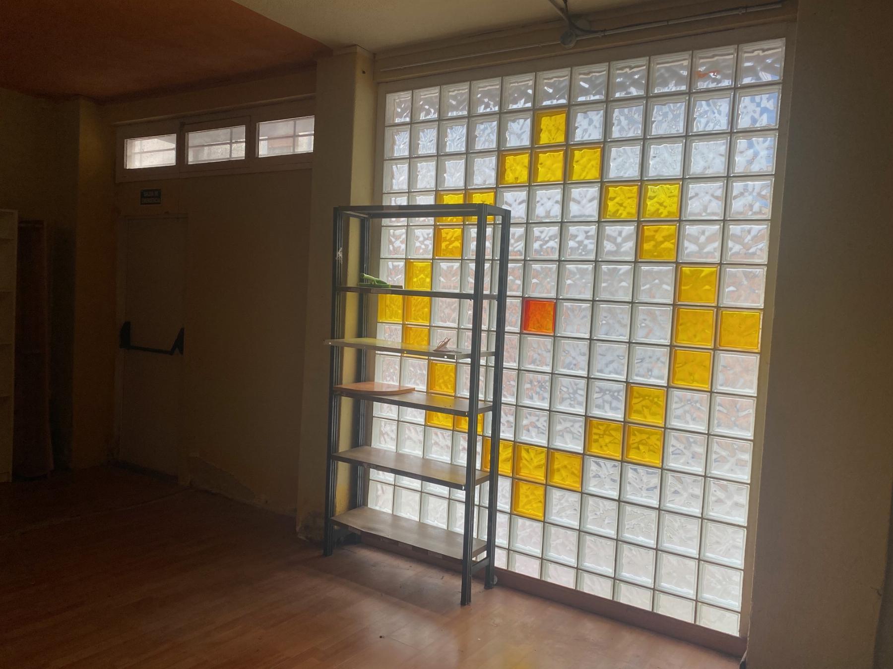 For rent of commercial in Gijón