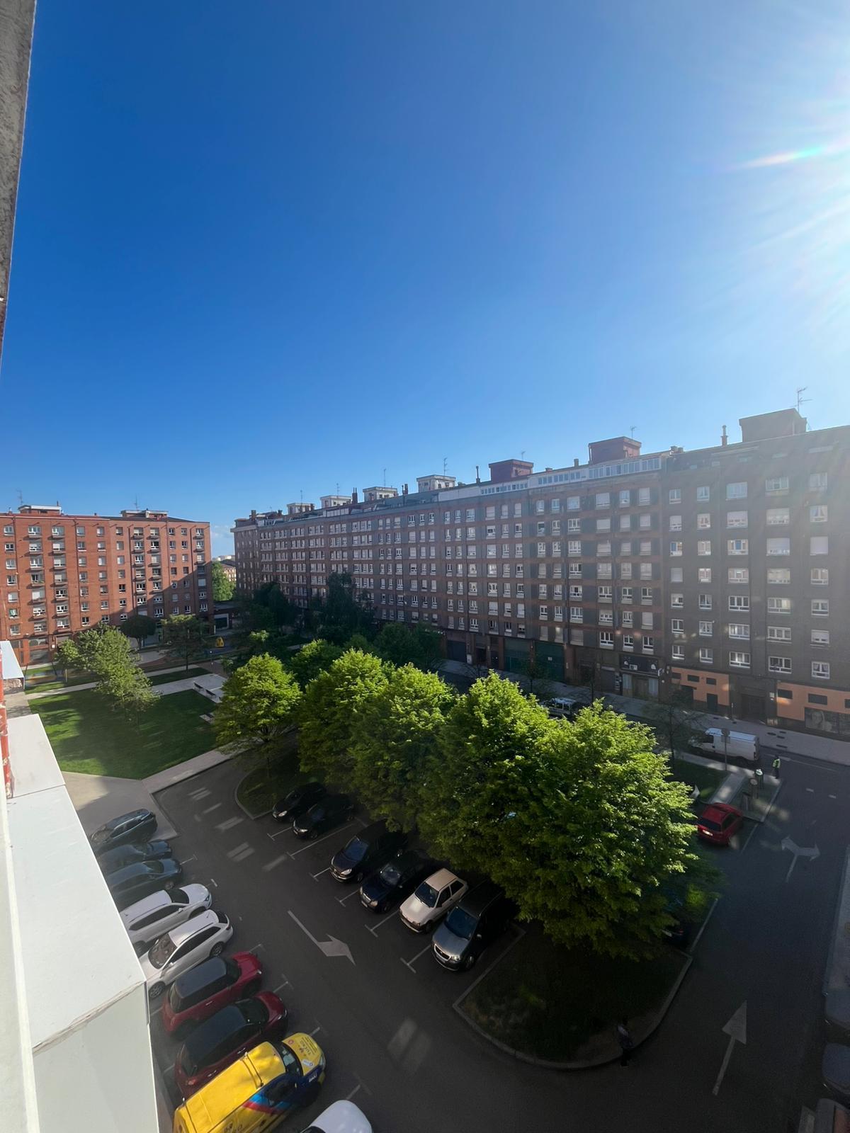 For sale of flat in Gijón