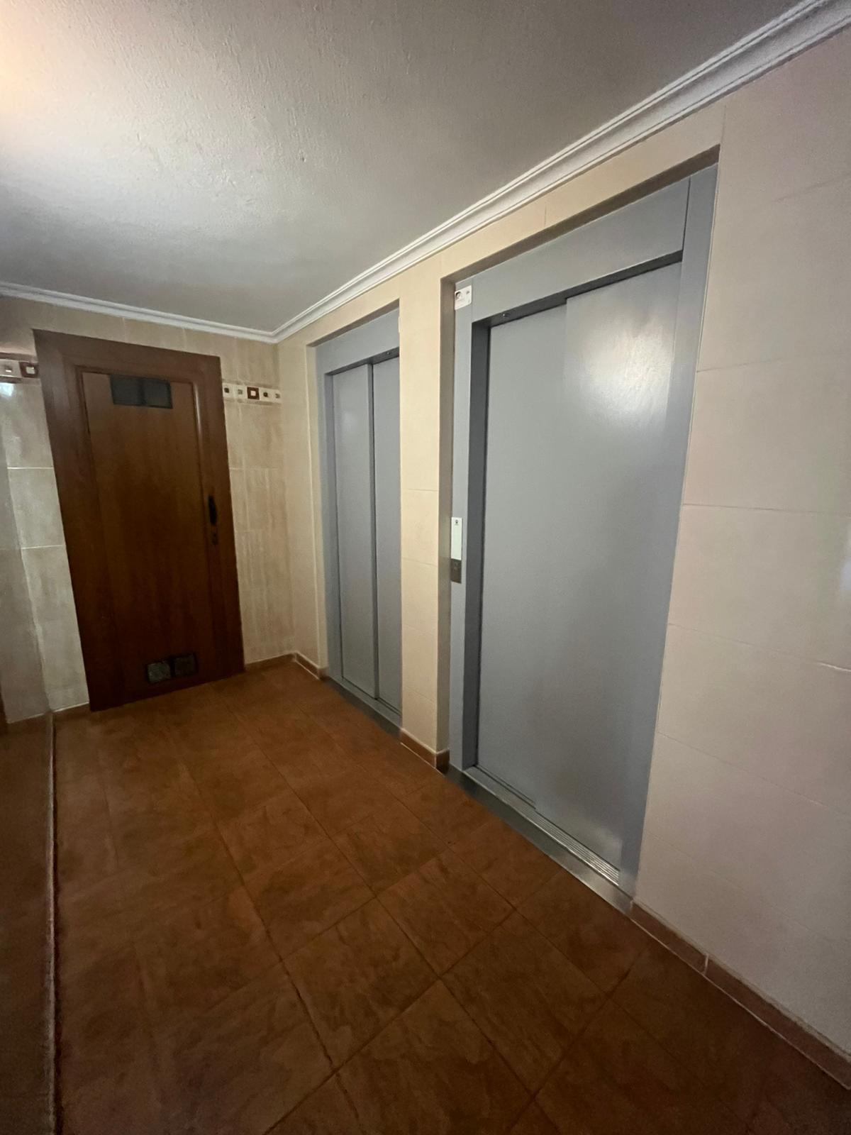 For sale of flat in Gijón