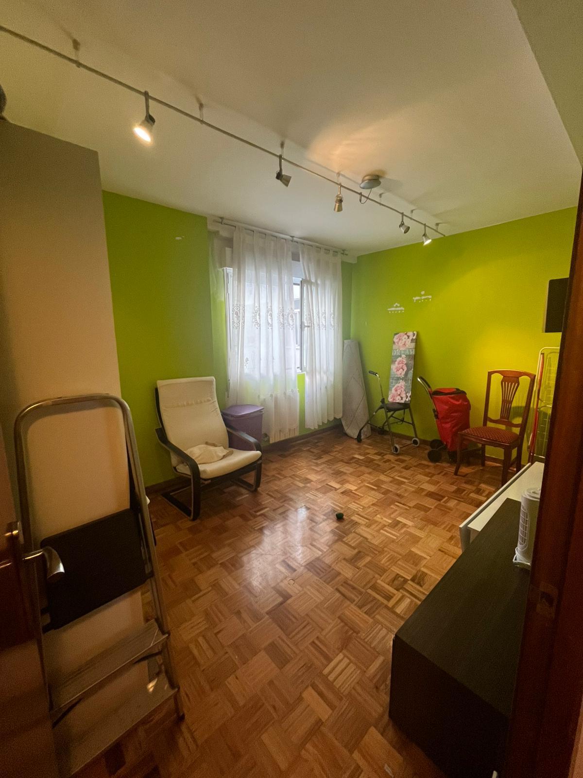 For sale of flat in Gijón