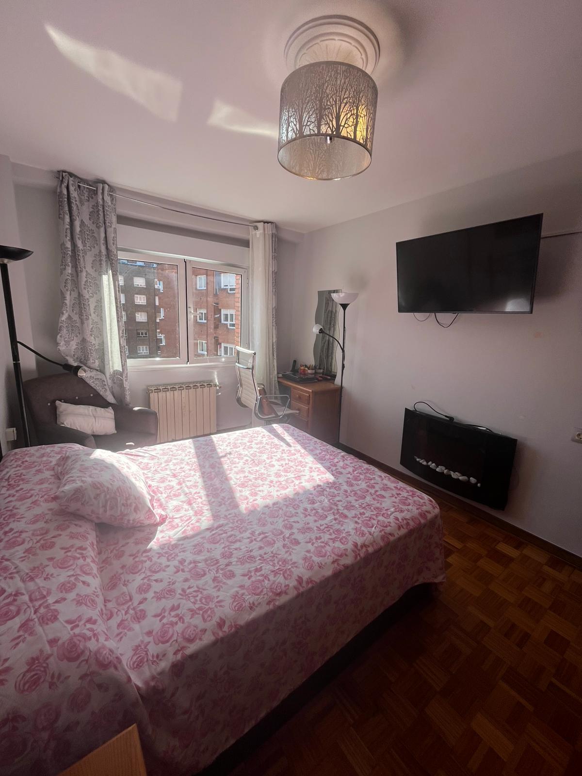 For sale of flat in Gijón
