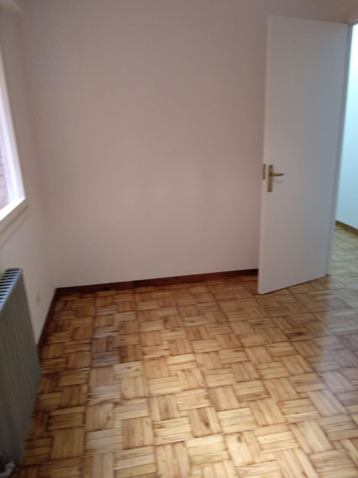 For sale of flat in Gijón