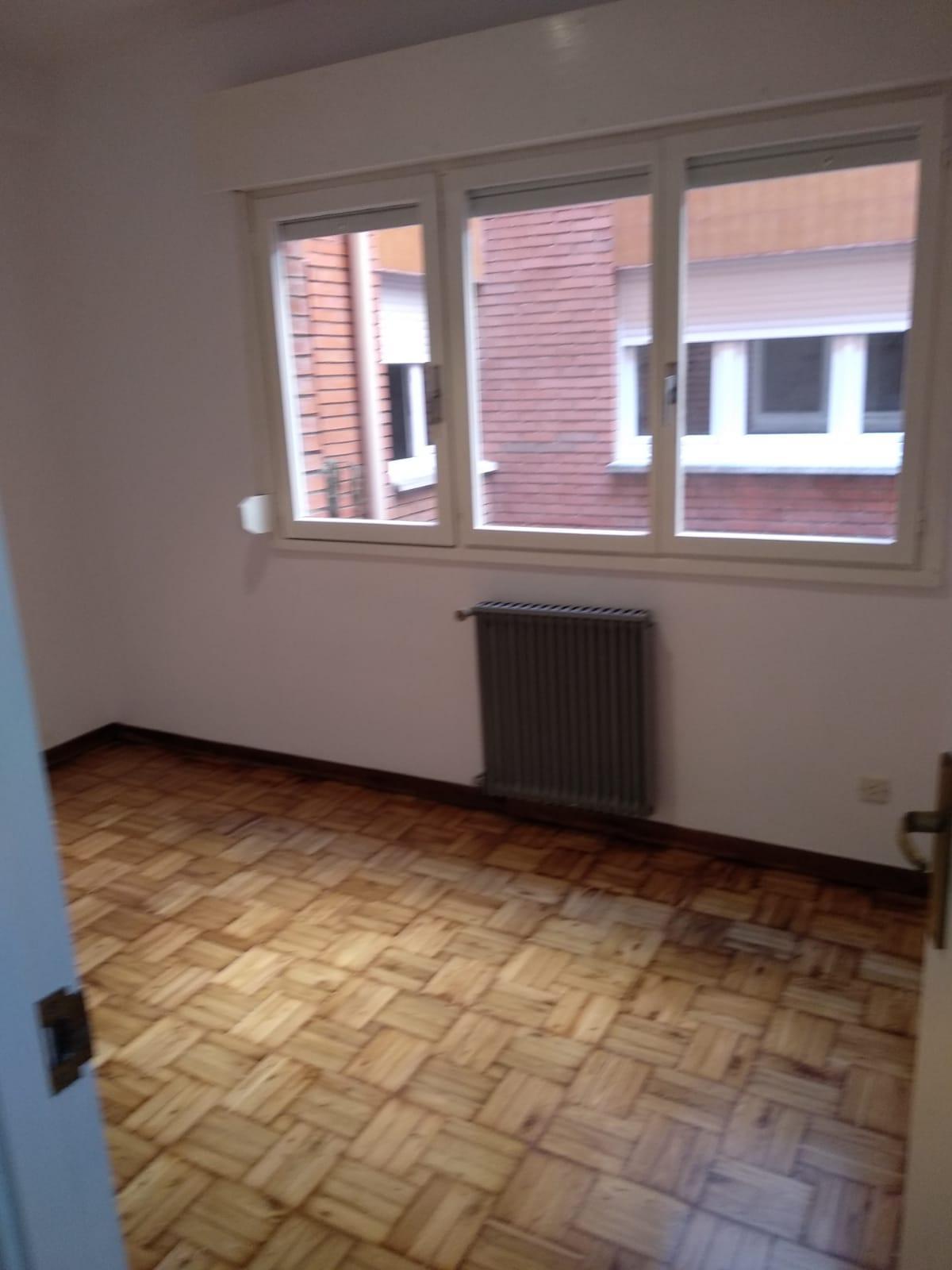 For sale of flat in Gijón