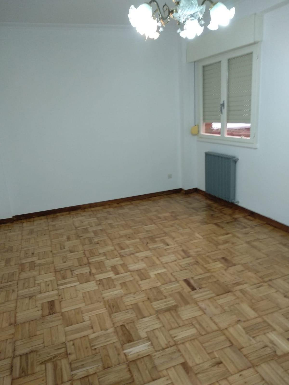 For sale of flat in Gijón