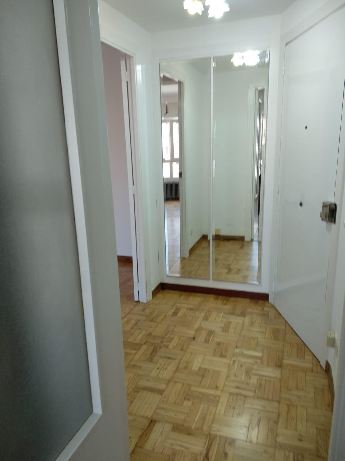 For sale of flat in Gijón