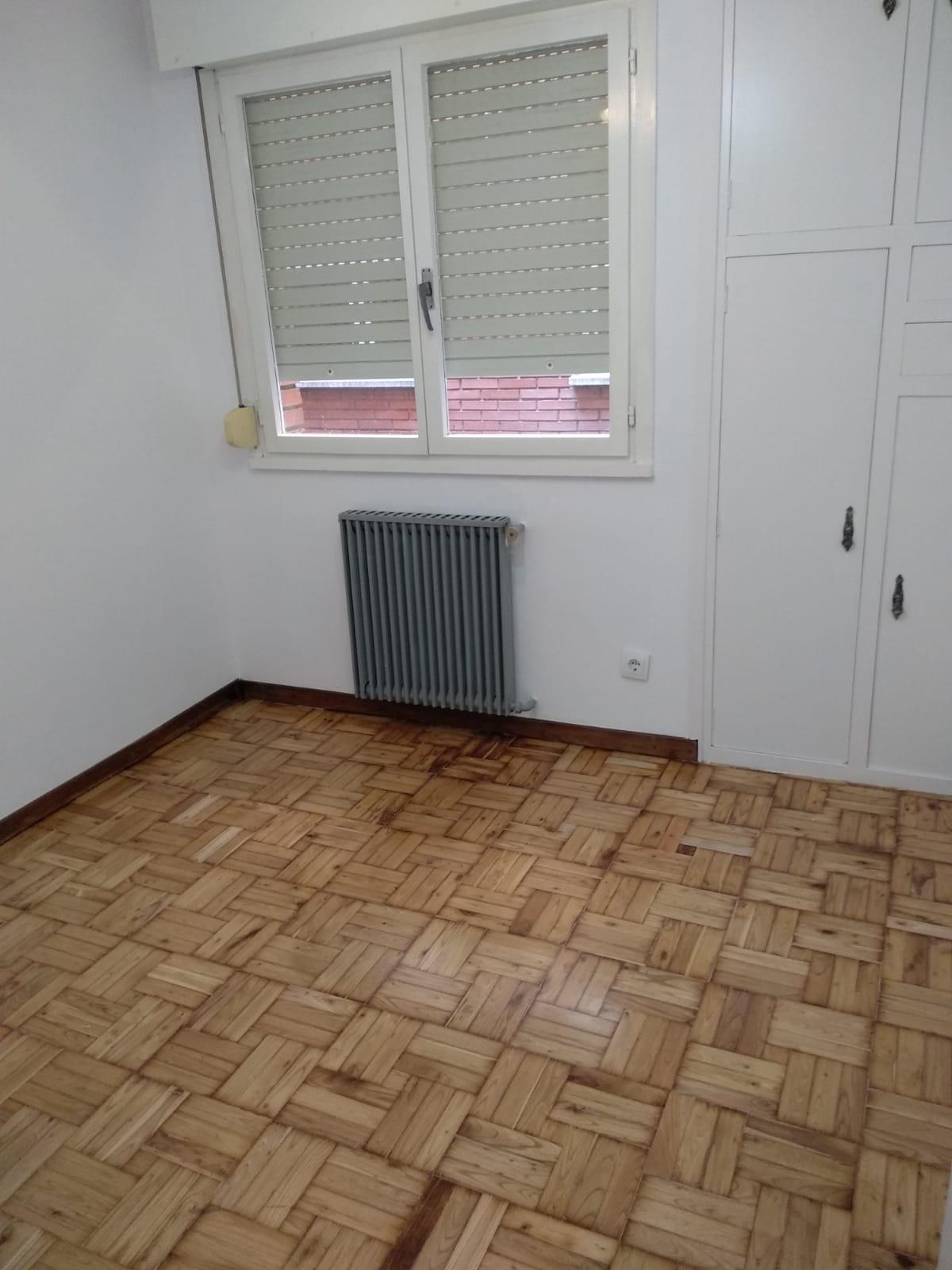 For sale of flat in Gijón