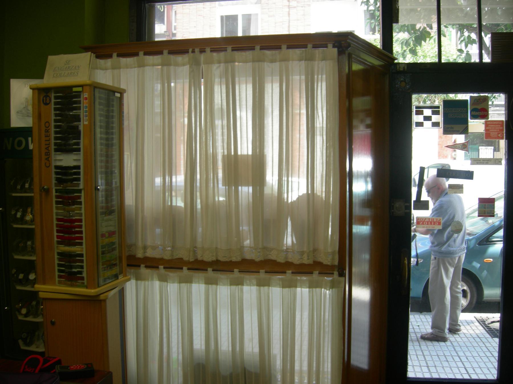 For sale of commercial in Gijón