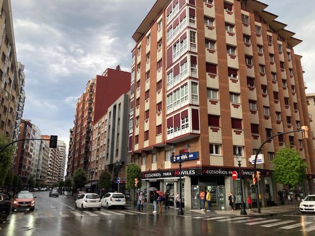 For sale of flat in Gijón