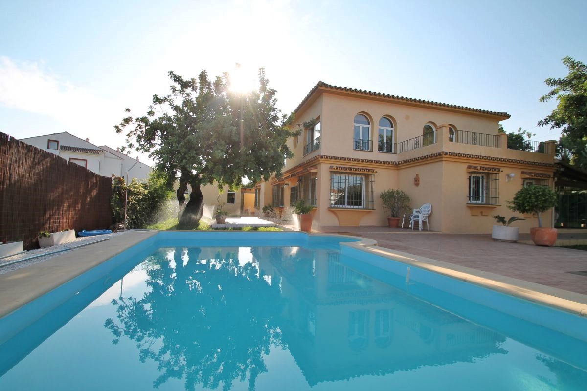 For sale of villa in Marbella