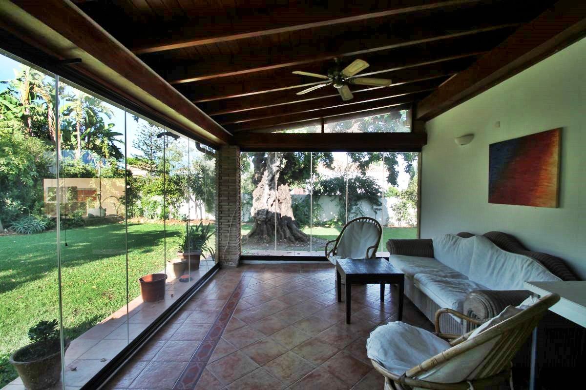 For sale of villa in Marbella