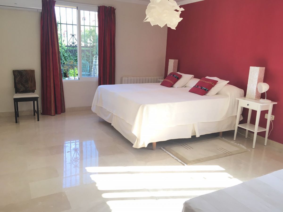 For sale of villa in Marbella