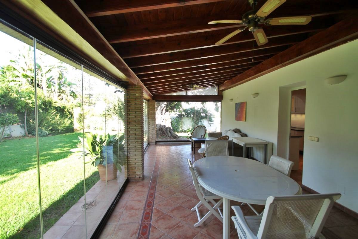 For sale of villa in Marbella
