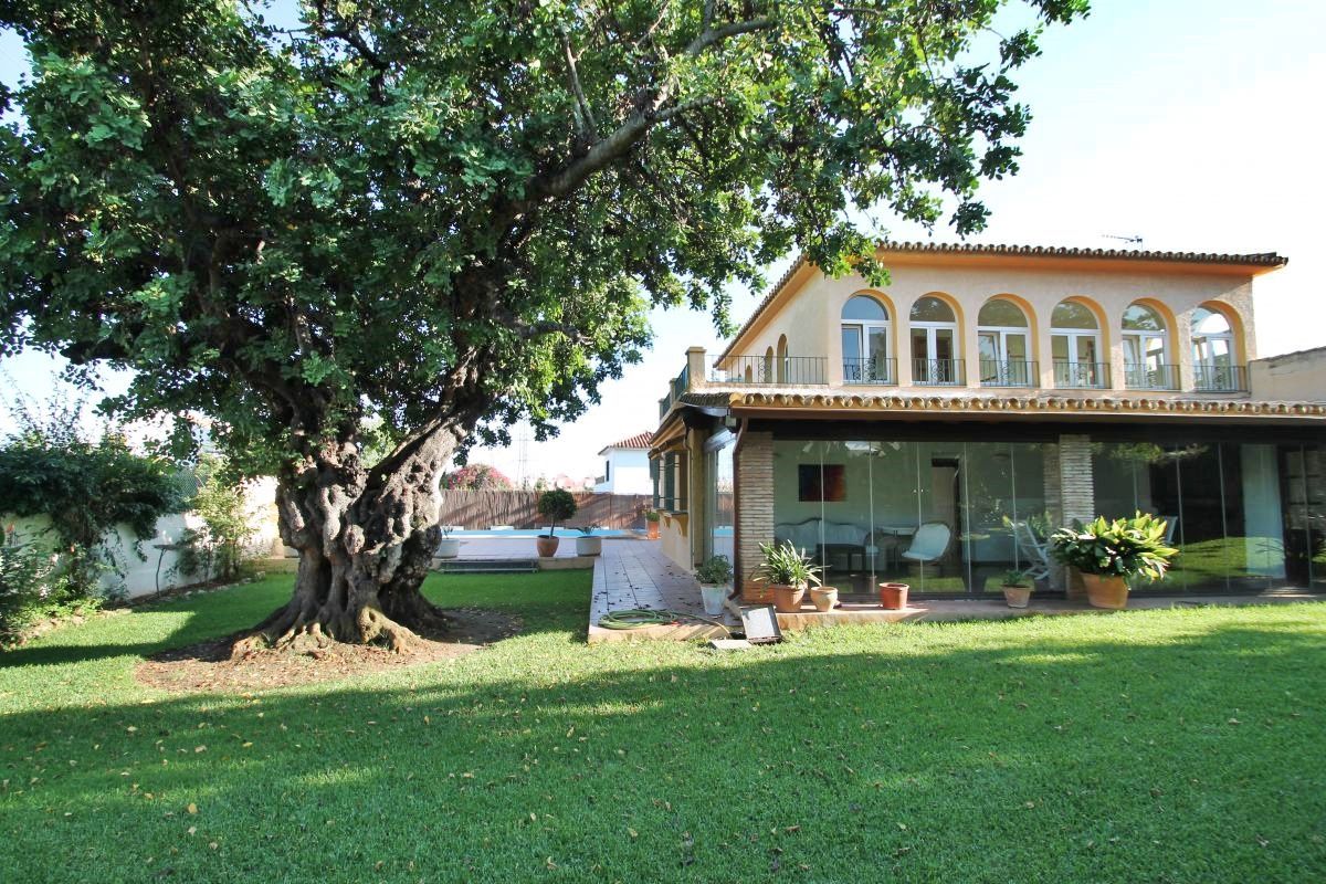 For sale of villa in Marbella