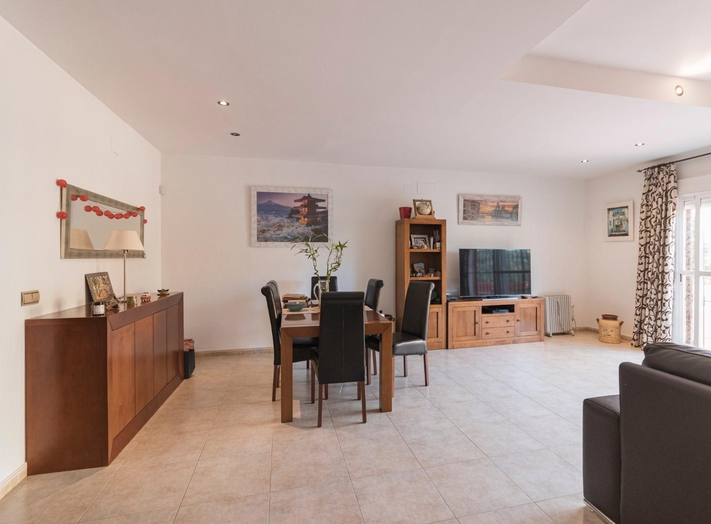 For sale of house in Estepona
