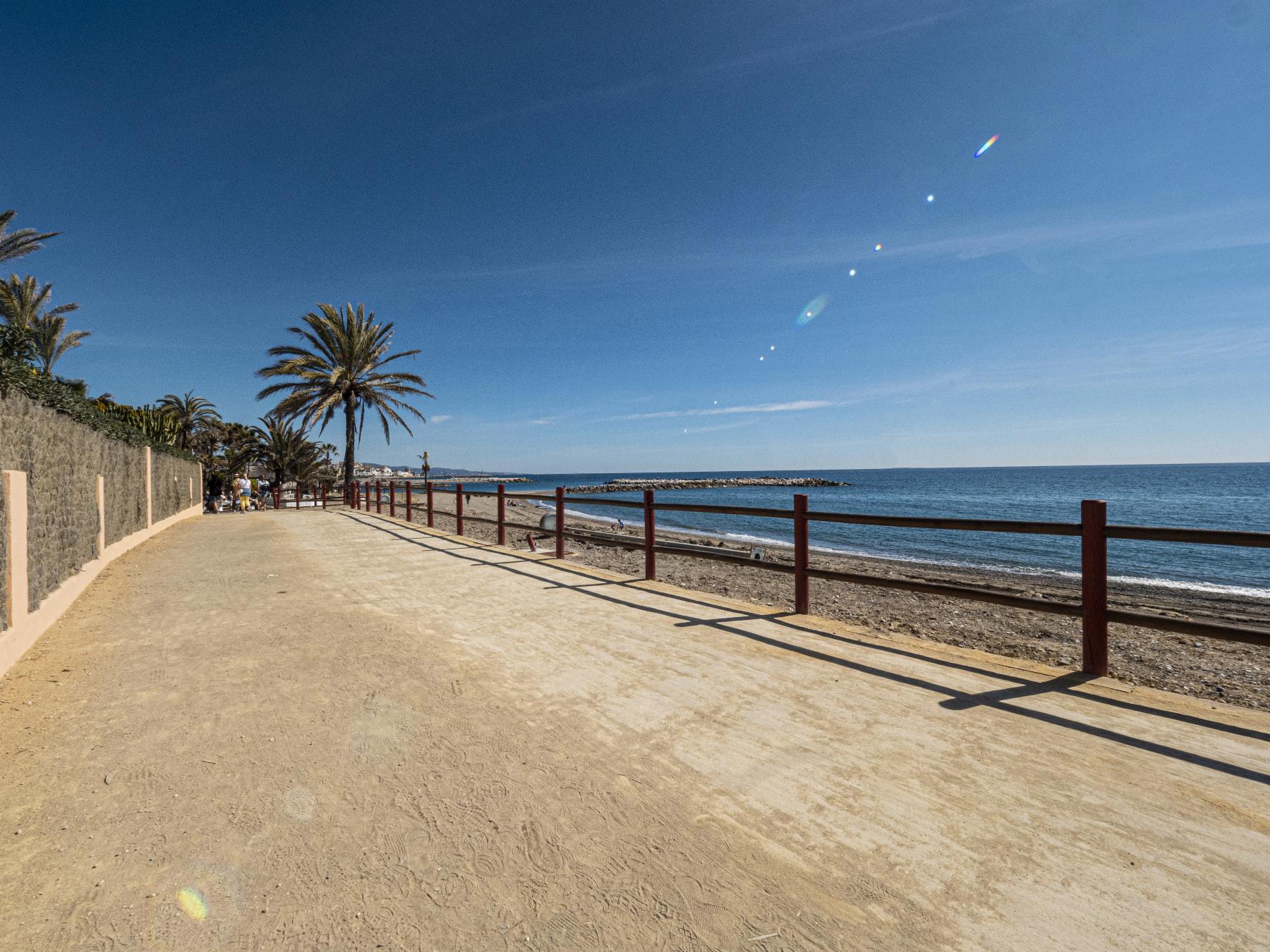 For sale of flat in Puerto Banús