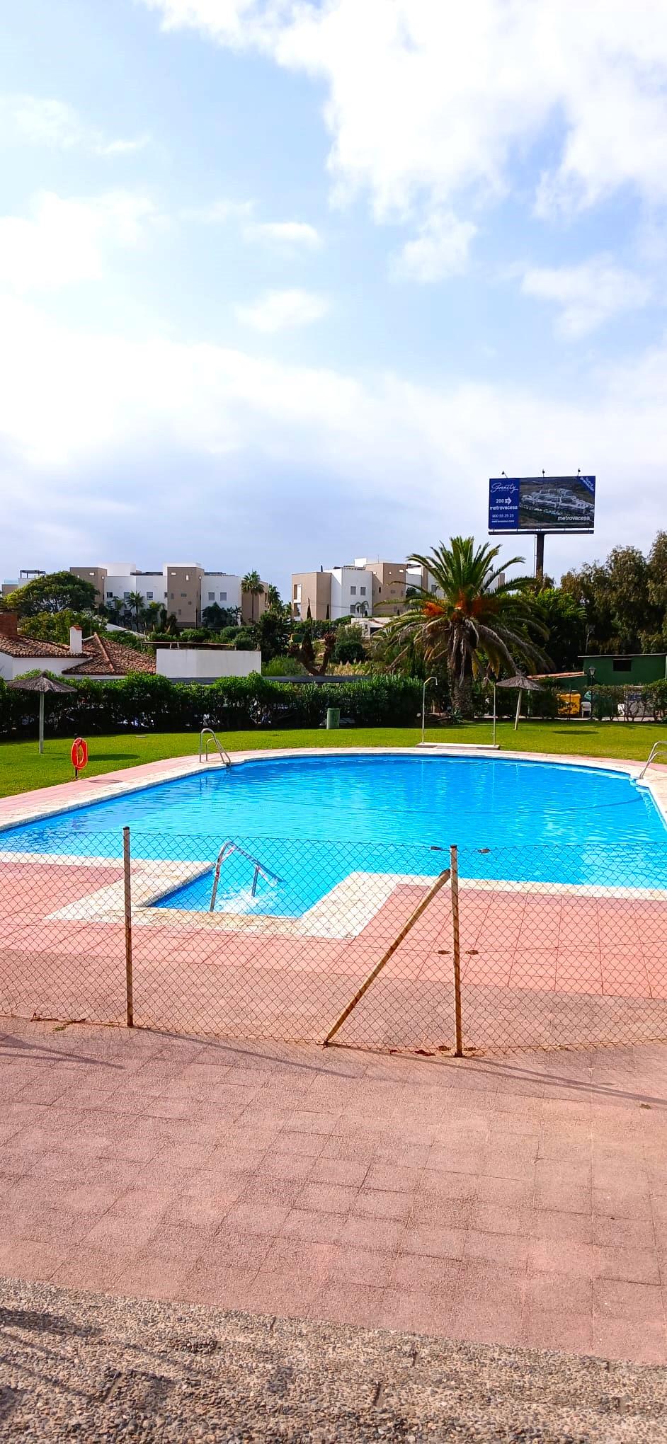 For sale of flat in Estepona