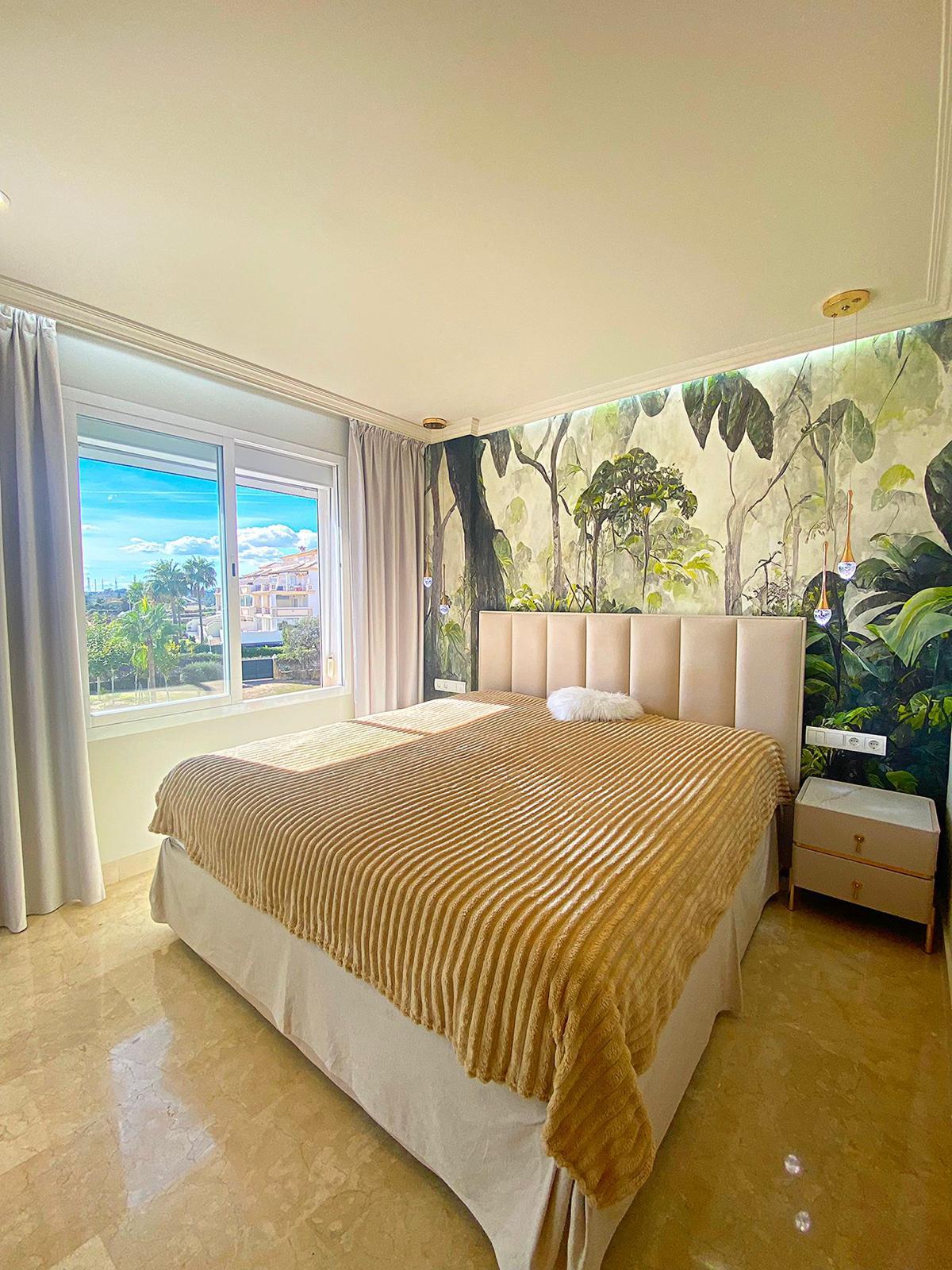 For sale of flat in Estepona