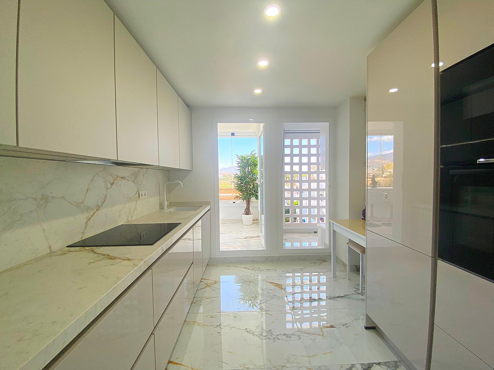 For sale of flat in Estepona