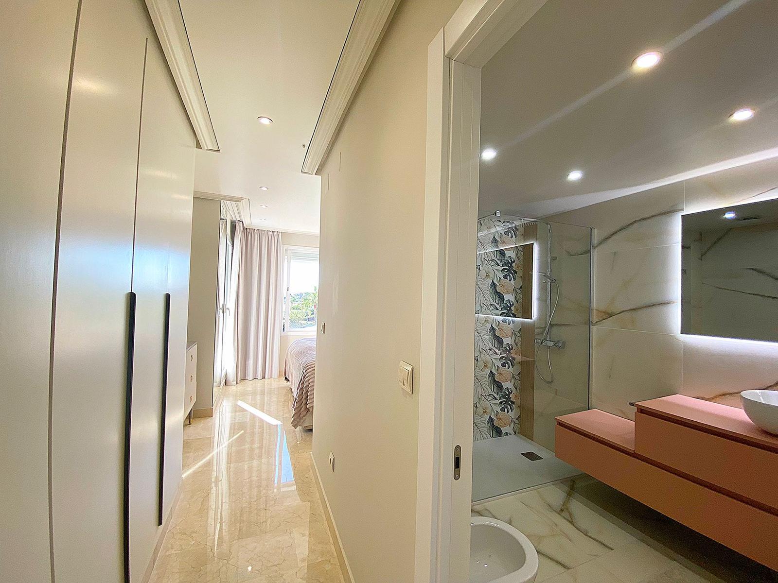 For sale of flat in Estepona